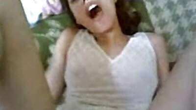 Asian Lesbians នៅក្នុងបន្ទប់ប្រើប្រាស់ Vibrator Fun