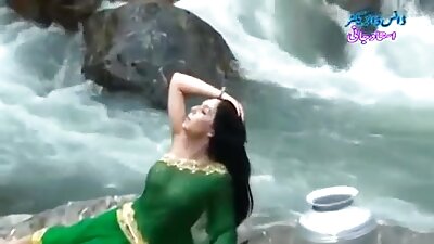 ពូមើលខ្ញុំទិញខោថ្មី។