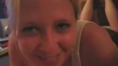 Fooling Around ប្រែក្លាយទៅជា Teen Orgy នៅ College Backyard